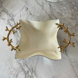 Ivory and gold decorative bowl
